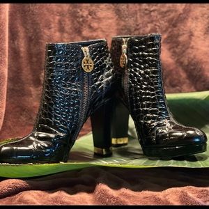 Tory Burch Low Boots